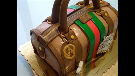 torta a forma di borsa gucci|Come fare una torta.